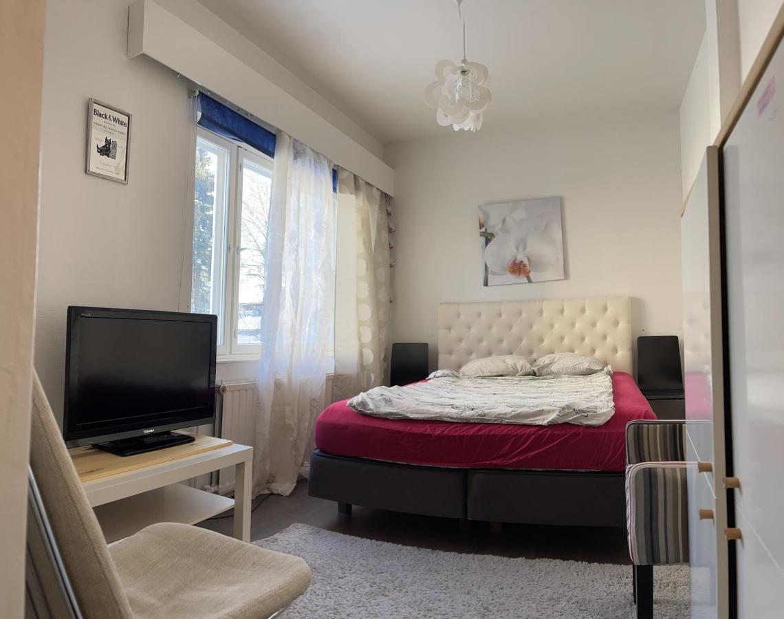 Apartamento Yksioe 1 Km Jokirannasta Foeriltae/ 2 Km Torilta Turku Exterior foto